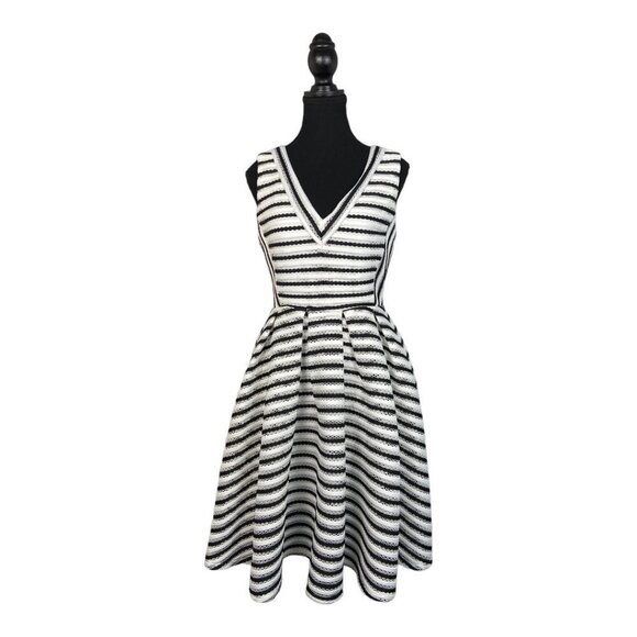 Nwt Ark & Co Women Black/White Stripe V Neck Sleeveless Fit & Flare Dress Small - Picture 3 of 6